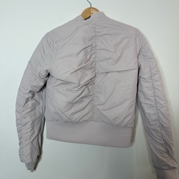 Lululemon Women’s Reversible Bomber Jacket in Pale Blush Pink size 4 - Picture 16 of 16